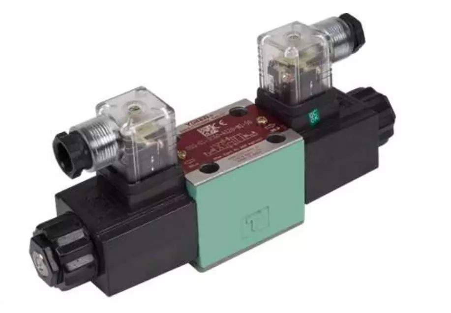 DSG-01-3C60 AC Operated Directional Control Valve