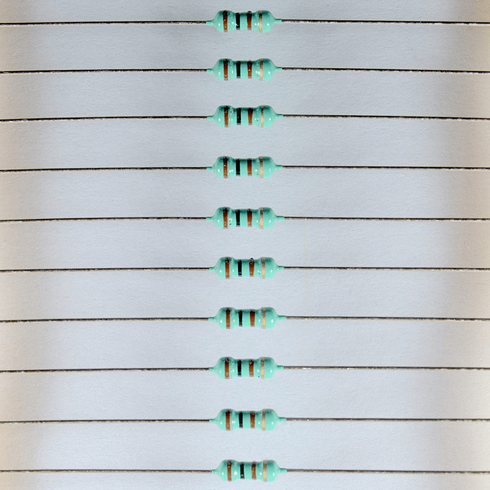 100 ohm 0.25W CFR Resistor (50 Pieces)